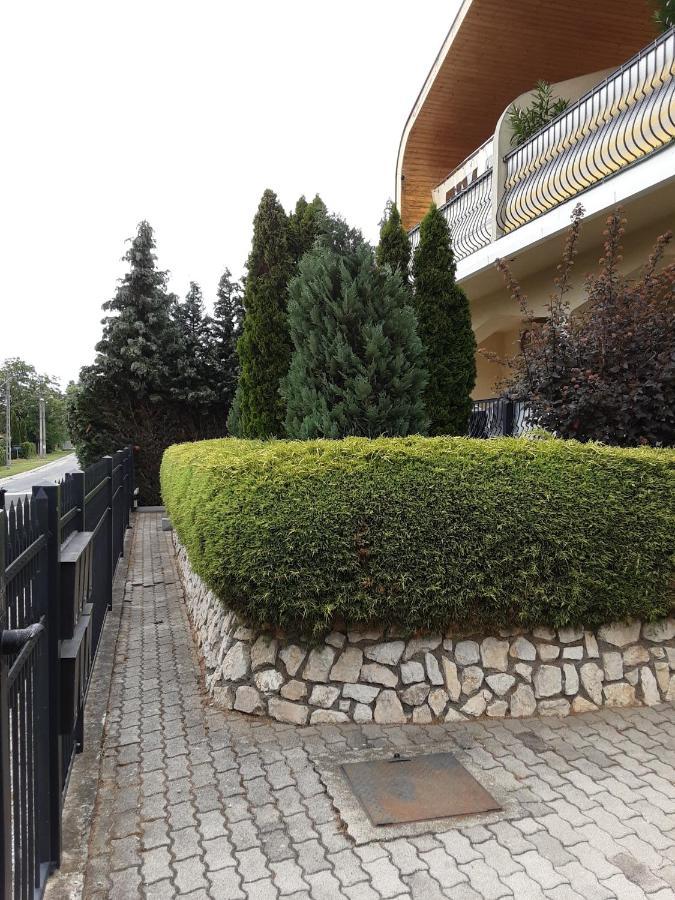 Jozefin Apartman Hévíz Exteriör bild